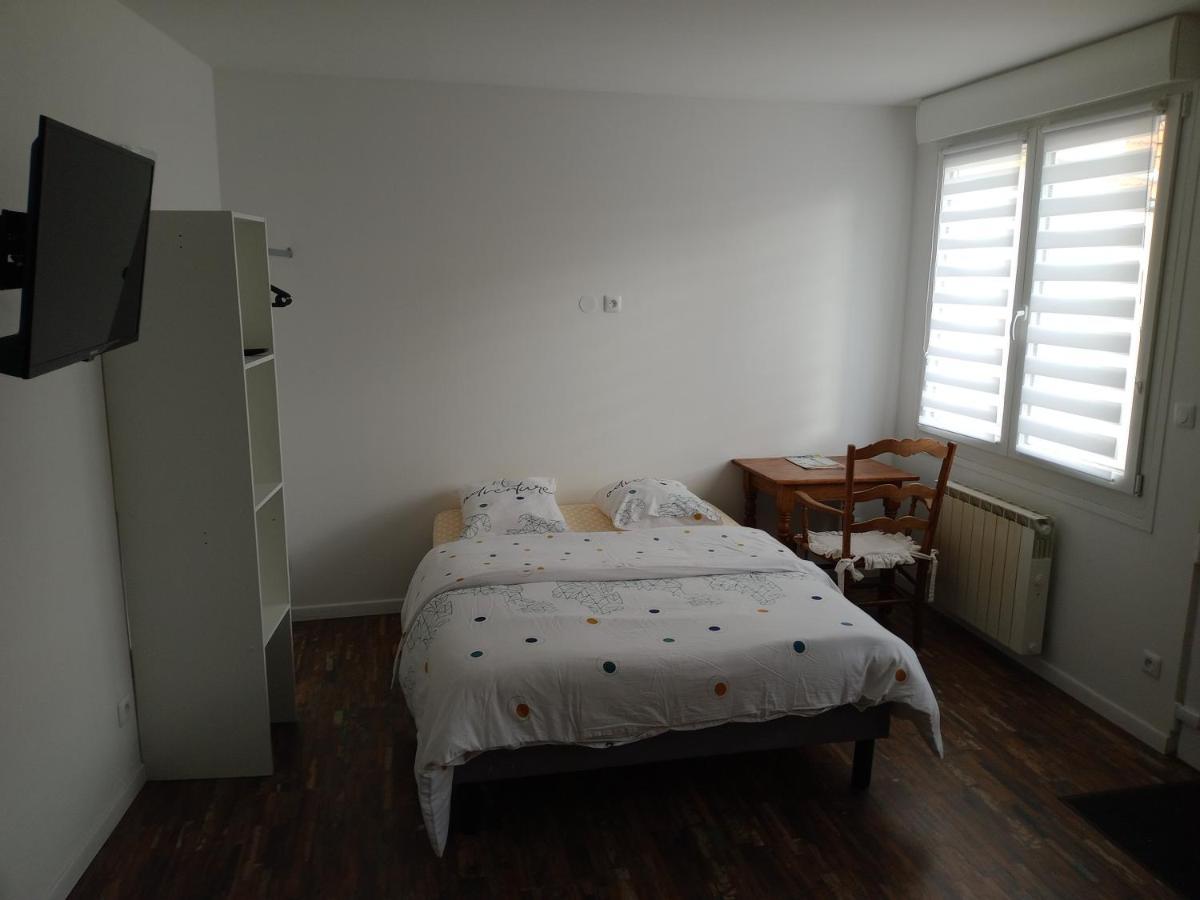 Chambre Studio Calais Exterior photo